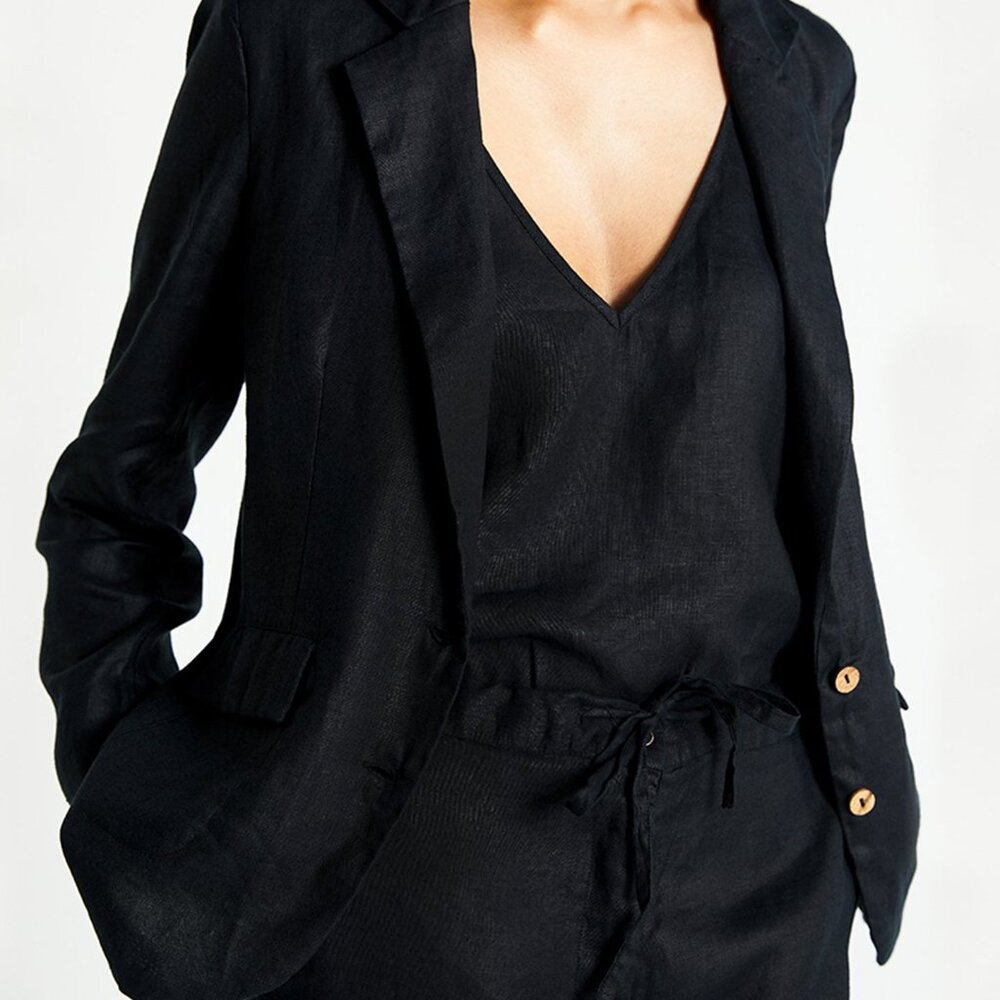Reistor She's Everything Blazer in Black 100% Hemp Sustainable Large